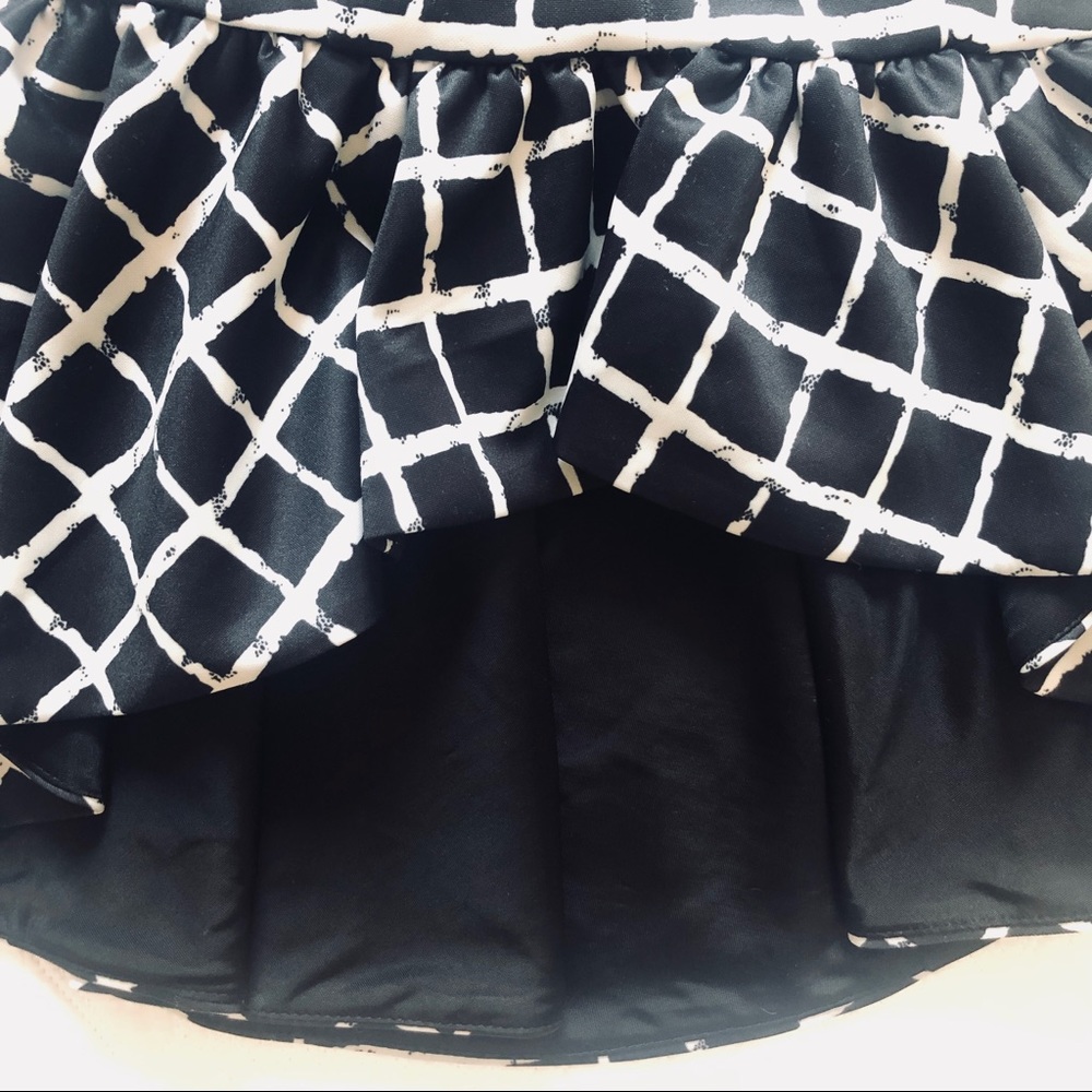 Halter grid pattern top - Picture 3 of 6